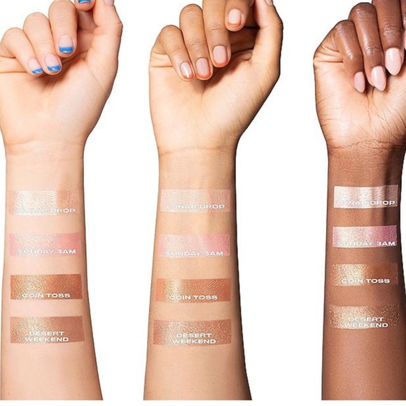 Item Beauty Hydrating Jelly Eyeshadow, Lid Glaze in Lunar Drop by Addison Rae - Picture 4 of 11